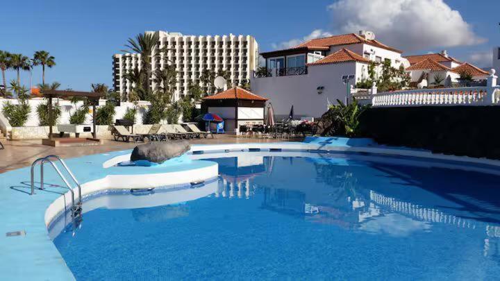 Apartment In Playa De Las Americas 1 Room photo