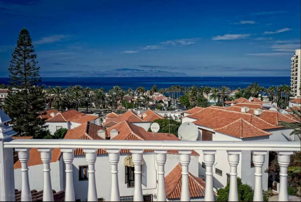 Apartment In Playa De Las Americas 1 Exterior photo